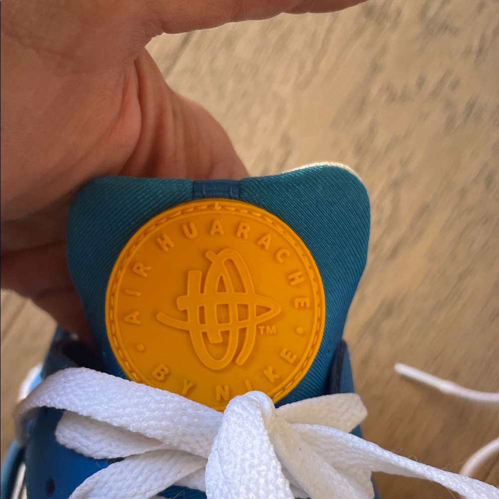 Nike Huarache collab Sneakers - Picture 6 of 7